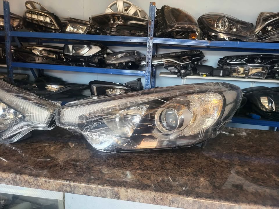 2013 on Kia Cerato left and right headlight for sale