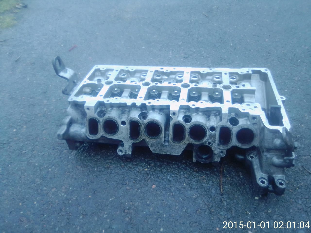 Bmw 320d cylinder head - Private Seller Bmw 320d cylinder head - Private Seller