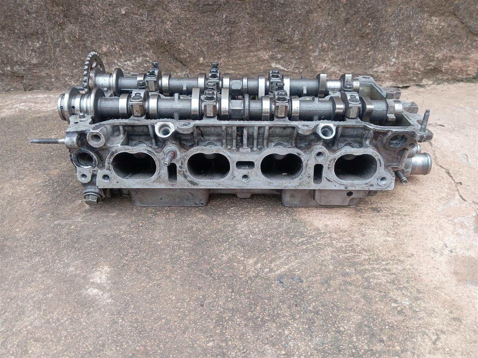 TOYOTA COROLLA 4ZZ CYLINDER HEAD WITH CAM SHAFTS - Private Seller