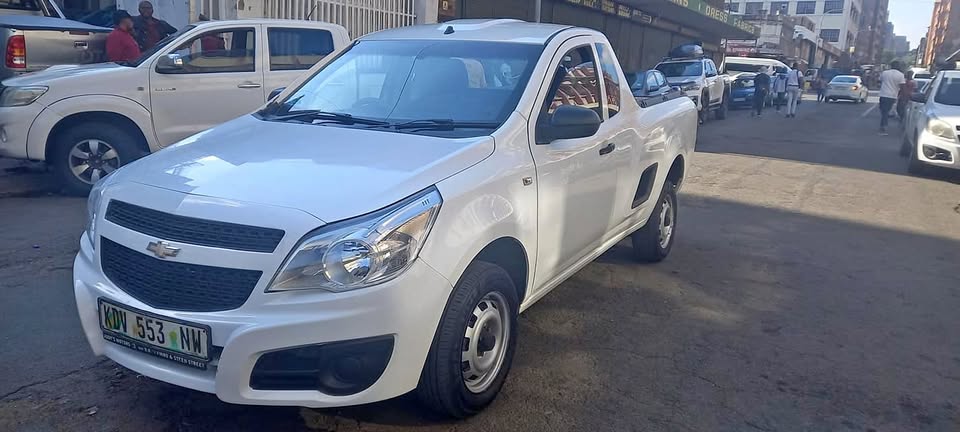 2013 CHEVROLET UTILITY BAKKIE 1.4 PETROL, MANUAL, WHITE COLOUR