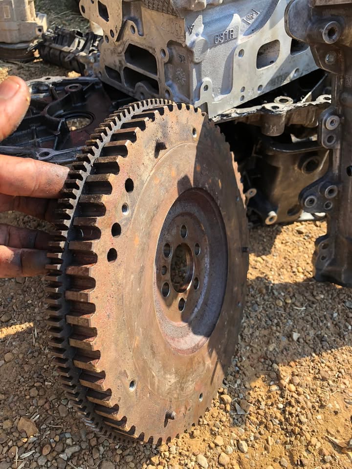 0.9TCe Renault Sandero Flywheel for sale - Private Seller 0.9TCe Renault Sandero Flywheel for sale - Private Seller