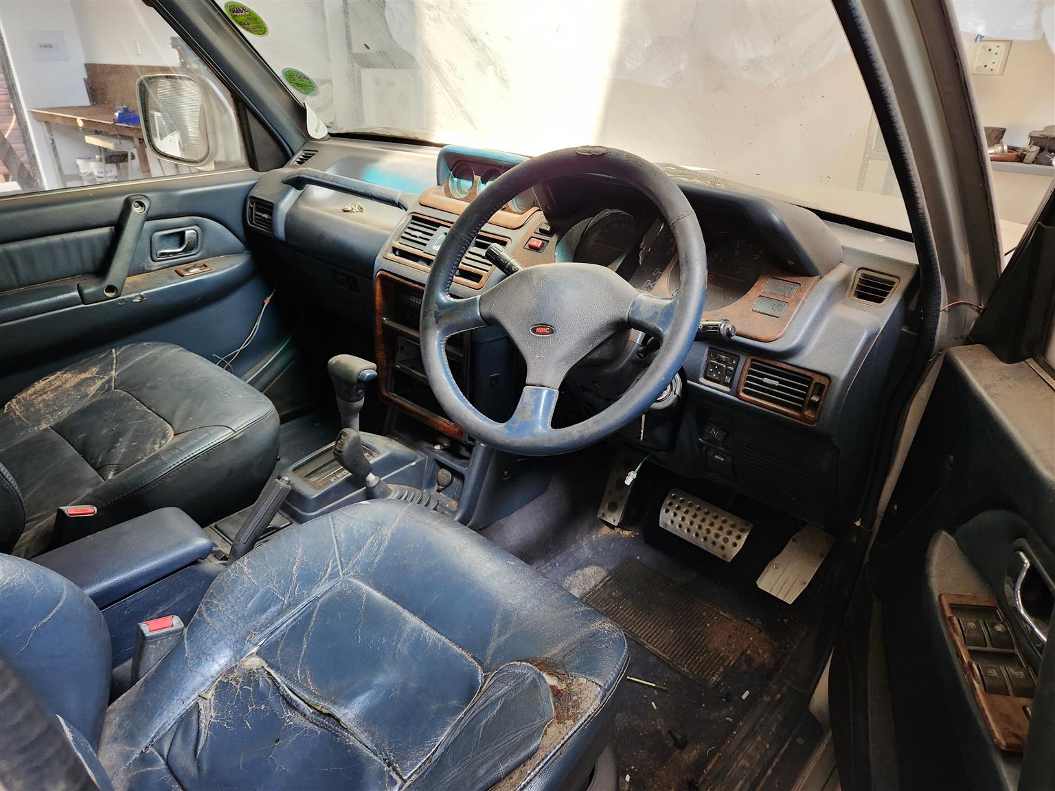 Mitsubishi Pajero Series 2. Selling for Parts