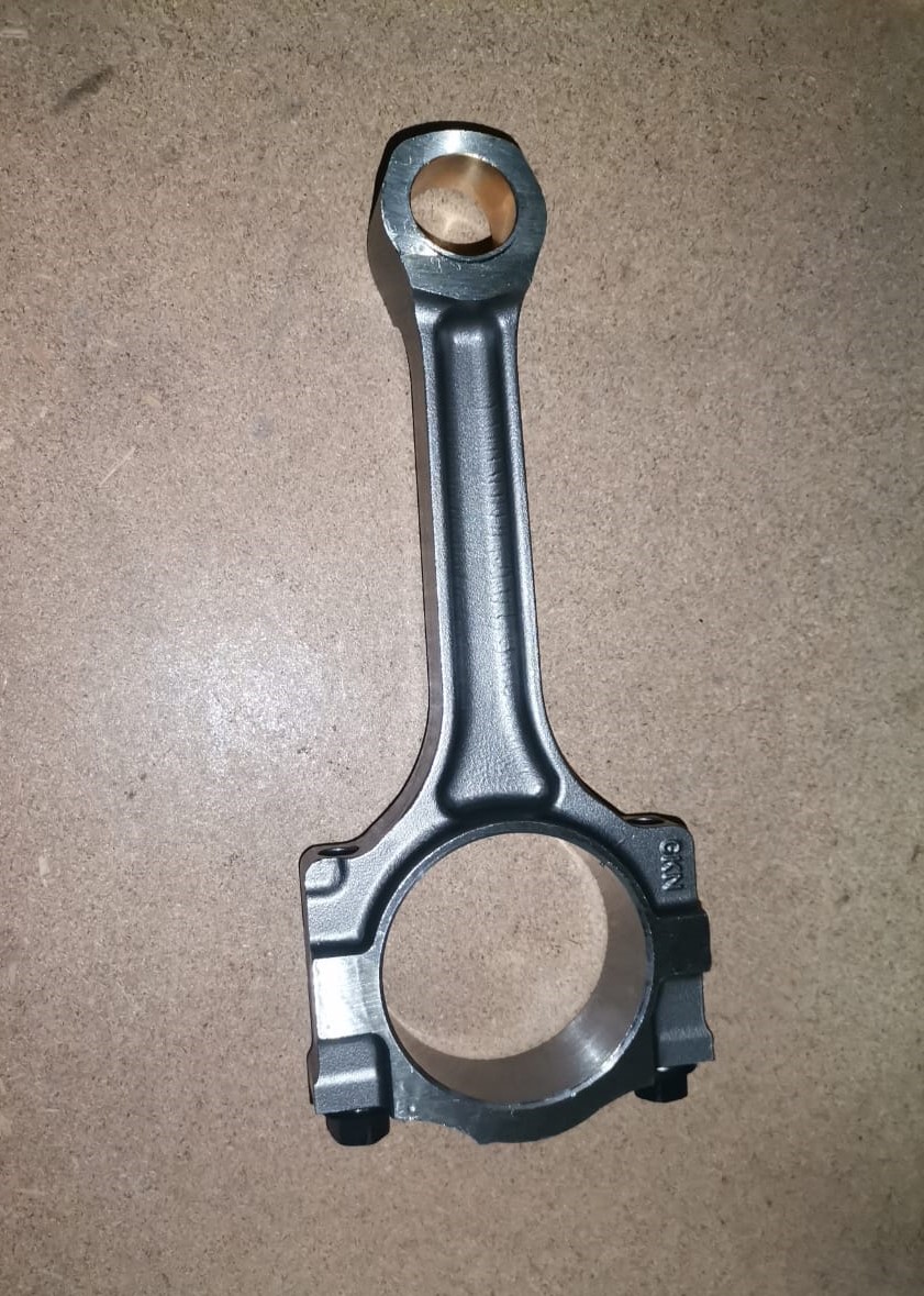 New LE5-LE9 2014.2015 Conrod for Chev Captiva Available in Stock - Private Seller