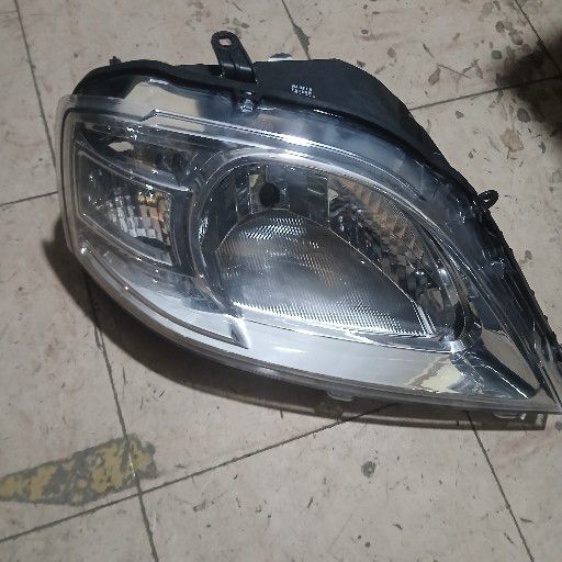 Nissan np200 headlight - Private Seller Nissan np200 headlight - Private Seller
