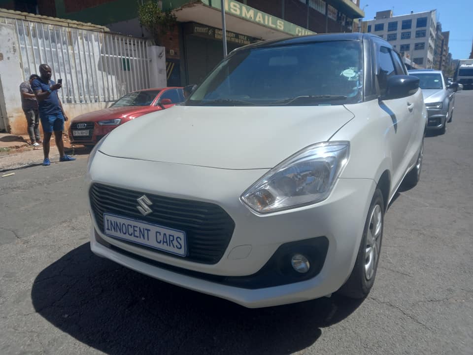 2020 SUZUKI SWIFT 1.2GL PETROL, MANUAL TRANSMISSION, WHITE COLOUR, MILEAGE 55000KM
