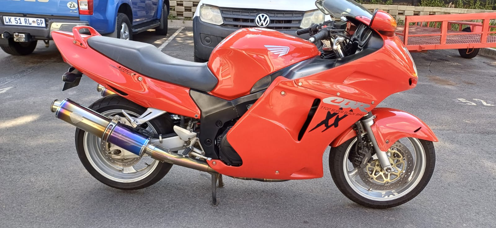 Honda CBR 1100 XX BLACK BIRD | Junk Mail