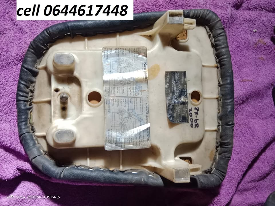 kawasaki 6 2000 seat - Private Seller
