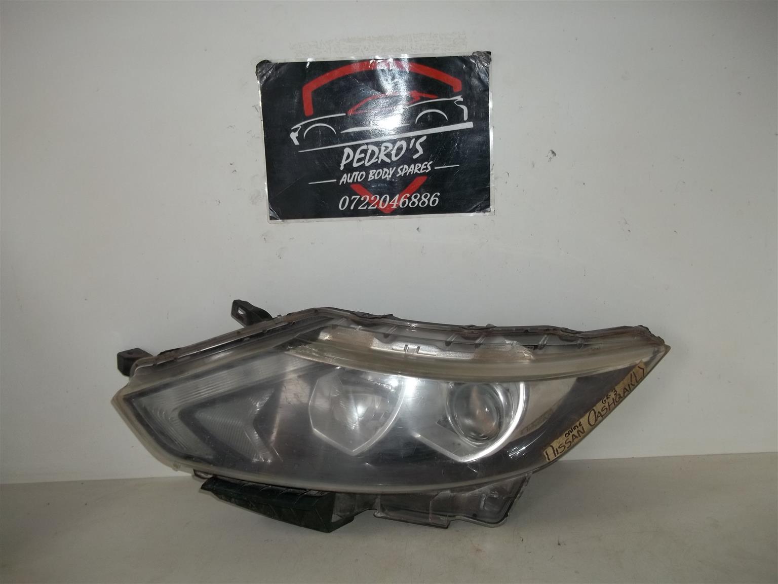 Nissan Qashqai (J11) '14-'18 left headlight - Private Seller Nissan Qashqai (J11) '14-'18 left headlight - Private Seller