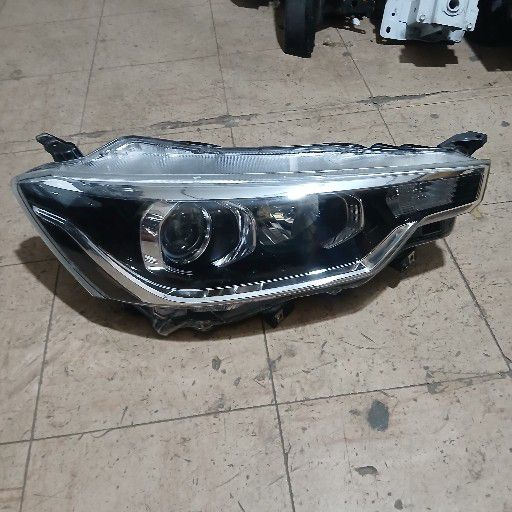 Suzuki ertiga headlight - Private Seller