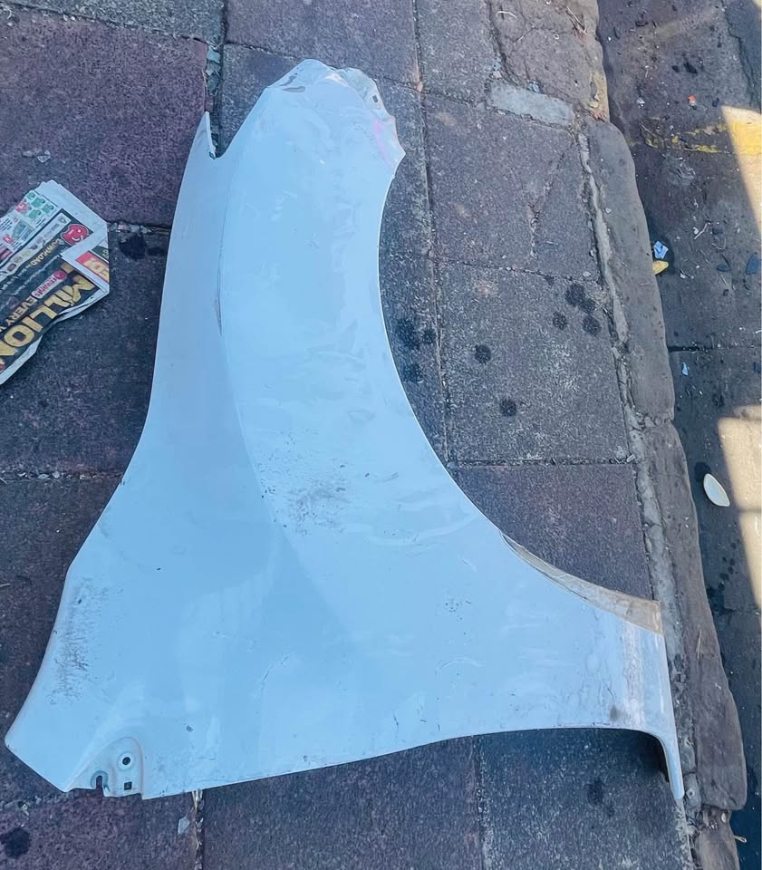 MAZDA BT50 fender
