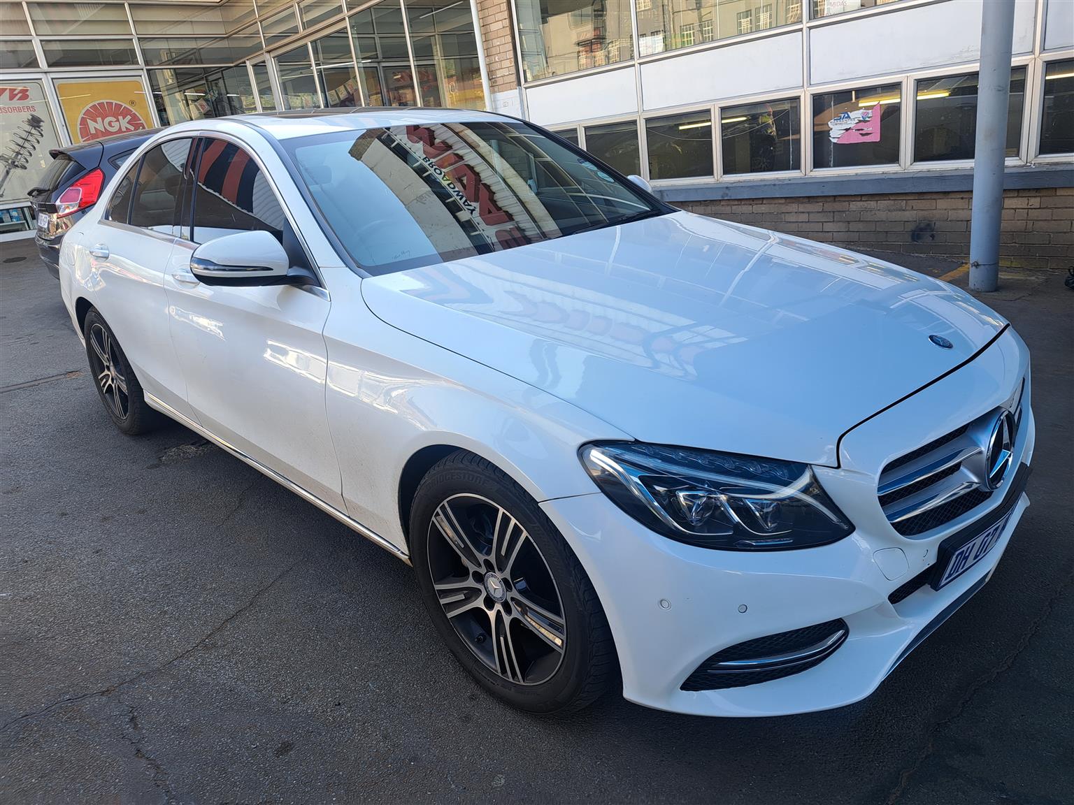 MERCEDES BENZ C200D BLUETEC AUTO