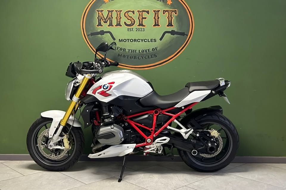 2015 BMW R1200R - Private Seller