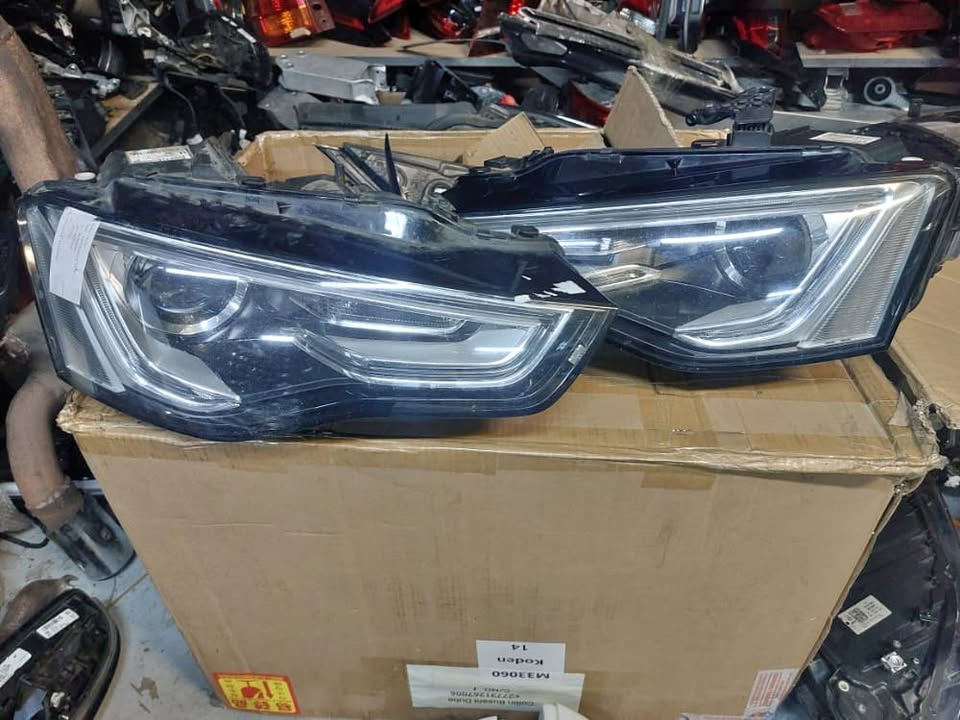Audi A5 Xenon Headlight Headlight - Private Seller Audi A5 Xenon Headlight Headlight - Private Seller