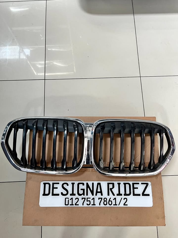 BMW F48 X1 CHROME X BLACK FRONT BUMPER GRILL AVAILABLE. - Private Seller BMW F48 X1 CHROME X BLACK FRONT BUMPER GRILL AVAILABLE. - Private Seller