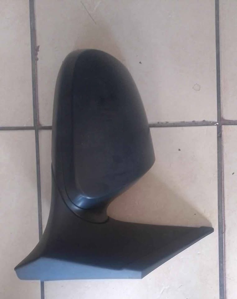 Hyundai Grand i10 2014+ Rh electric door mirror - Private Seller Hyundai Grand i10 2014+ Rh electric door mirror - Private Seller