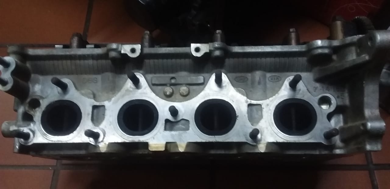 Hyundai i20 1.4/1.6 Cylinder Head - Private Seller Hyundai i20 1.4/1.6 Cylinder Head - Private Seller