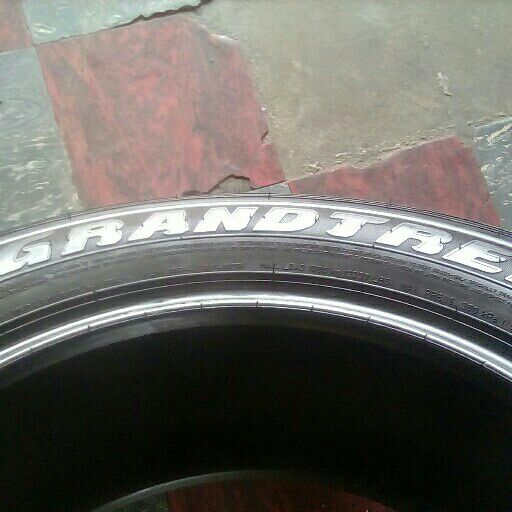 Dunlop Grandtrek A/T Dunlop Grandtrek A/T