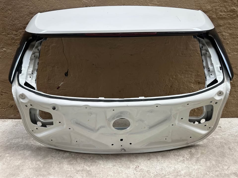 BMW X2 F39 COMPLETE TAILGATE BOOT LID - Private Seller BMW X2 F39 COMPLETE TAILGATE BOOT LID - Private Seller