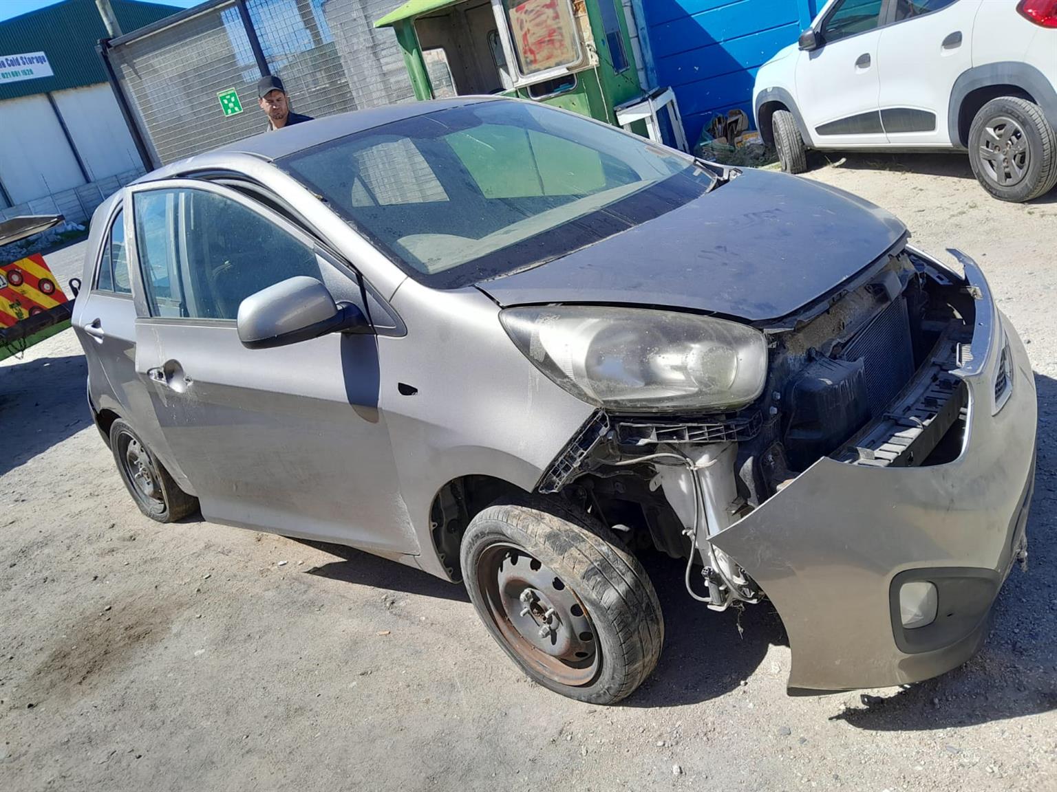 KIA PICANTO 1.0 LX 2011  STRIPPING FOR SPARES - Private Seller