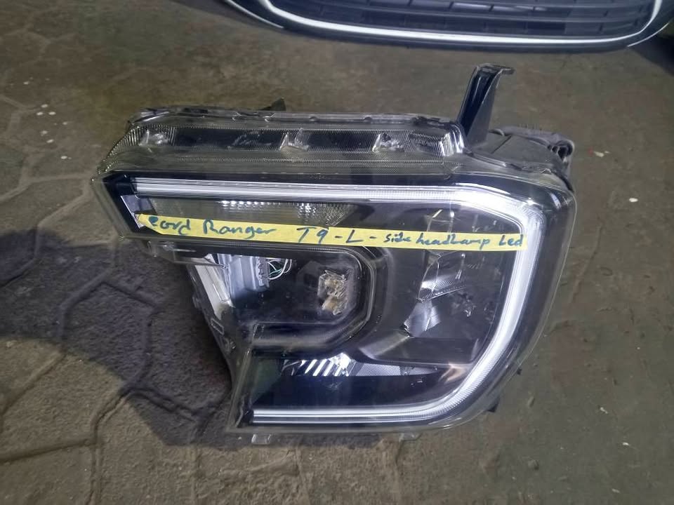 FORD RANGER T9 LED HEADLIGHT LEFT HAND SIDE - Private Seller FORD RANGER T9 LED HEADLIGHT LEFT HAND SIDE - Private Seller