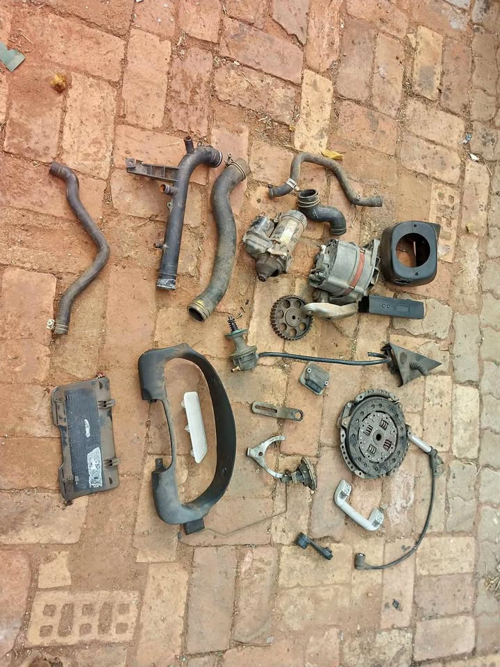 Opel kadett spares - Private Seller Opel kadett spares - Private Seller