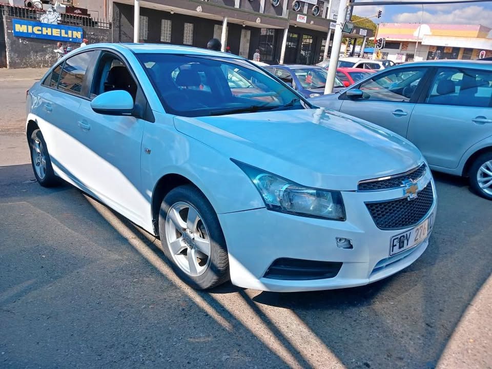 2011 CHEVROLET CRUZE 1.6  Transmission: Manual  Mileage: 92000km  Fueltype: Petrol  White