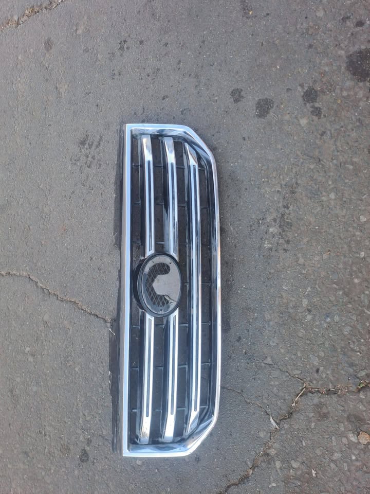 GWM P SERIES MAIN GRILLE - Private Seller GWM P SERIES MAIN GRILLE - Private Seller