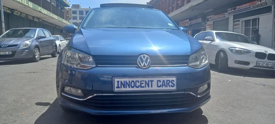 2017 VW POLO 6 TSI 1.2 COMFORTLINE, MANUAL TRANSMISSION, BLUE COLOUR
