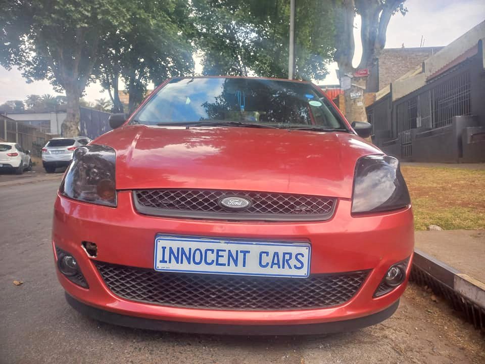 2007 FORD FIGO HATCHBACK 1.4 PETROL, RED COLOR, MILEAGE 95000KMS
