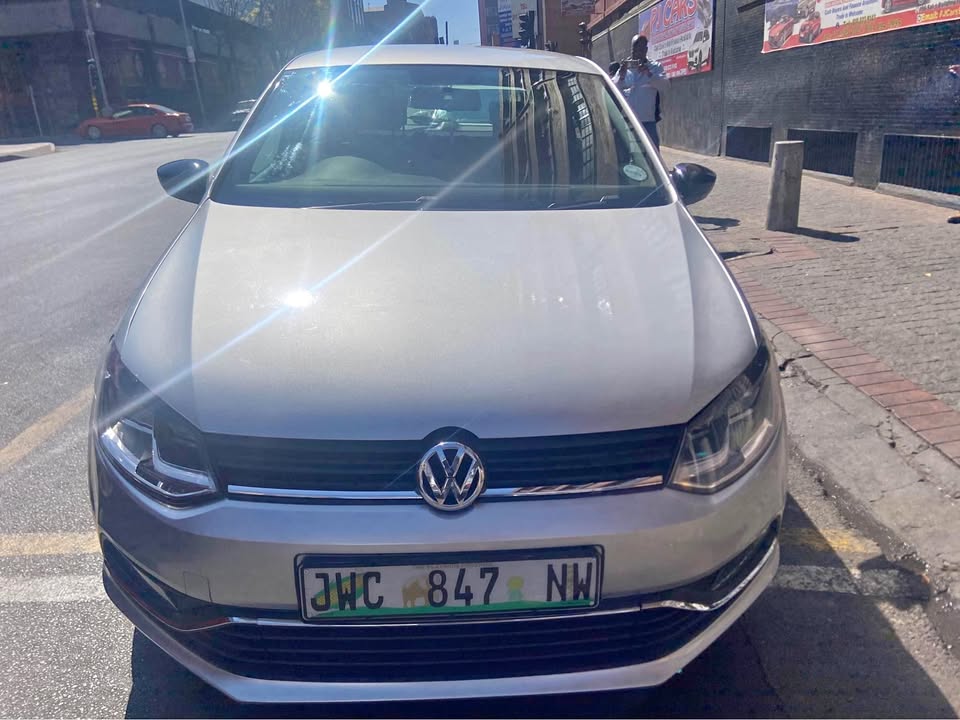 2016 VW Polo TSI 1.0 Comfortline 2016 VW Polo TSI 1.0 Comfortline