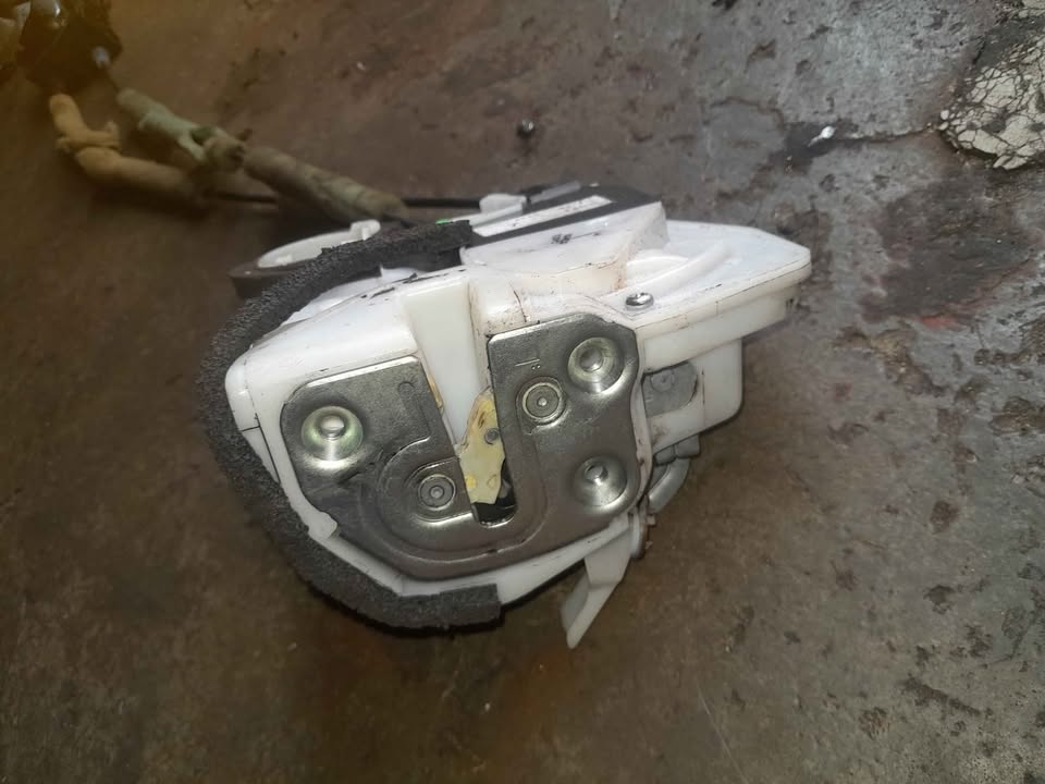 Mazda CX5 Door lock for Sale - Private Seller Mazda CX5 Door lock for Sale - Private Seller