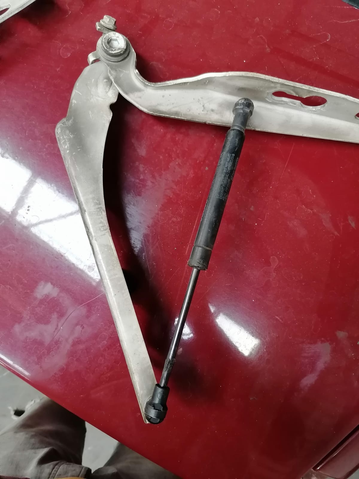 HOOD/BONNET SUPPORT SHOCK FOR SALE (DELIVERY AVAILABLE COUNTRY WIDE) - Private Seller HOOD/BONNET SUPPORT SHOCK FOR SALE (DELIVERY AVAILABLE COUNTRY WIDE) - Private Seller