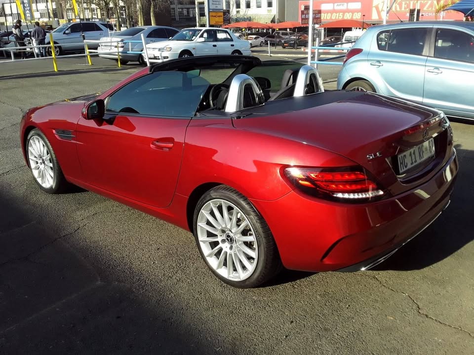 Mercedes-Benz SLC 200 Car