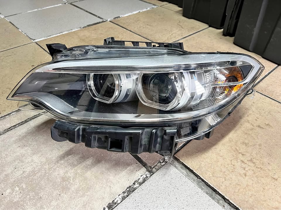 Bmw F22 Xenon headlight - Private Seller Bmw F22 Xenon headlight - Private Seller
