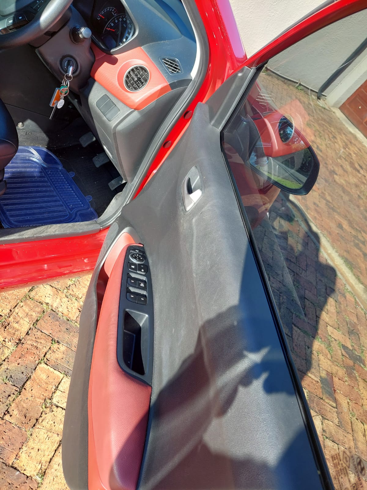 2015 Hyundai Grand i10, 125 Fluid. Starex