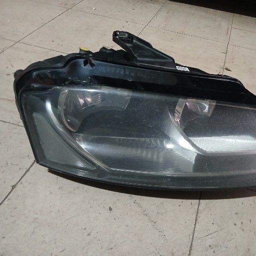 Audi A3 headlight - Private Seller