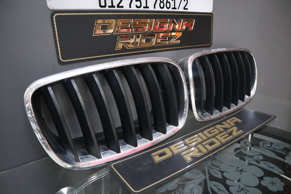 BMW X6 KIDNEY GRILLS E71 X6 - Private Seller BMW X6 KIDNEY GRILLS E71 X6 - Private Seller
