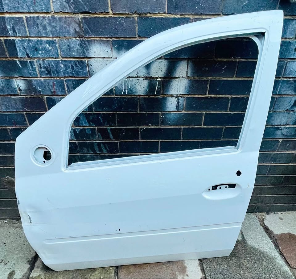 NISSAN NP200 door - Private Seller NISSAN NP200 door - Private Seller