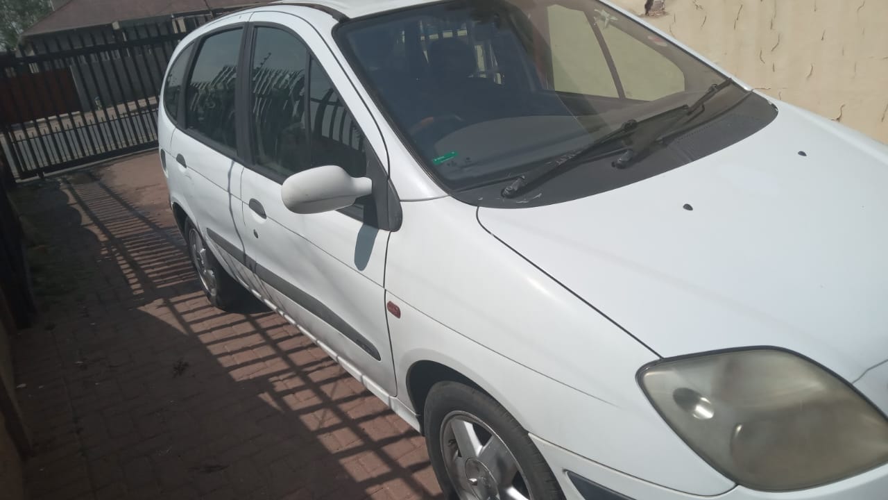 Used 2001 Renault Scenic 1.6 Expression - Private Seller
