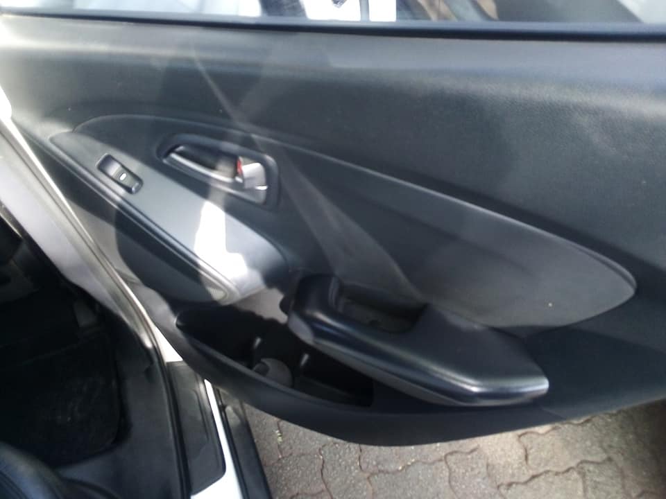 2011 HYUNDAI IX35 2.0 WHITE , PETROL  LEATHER INTERIOR