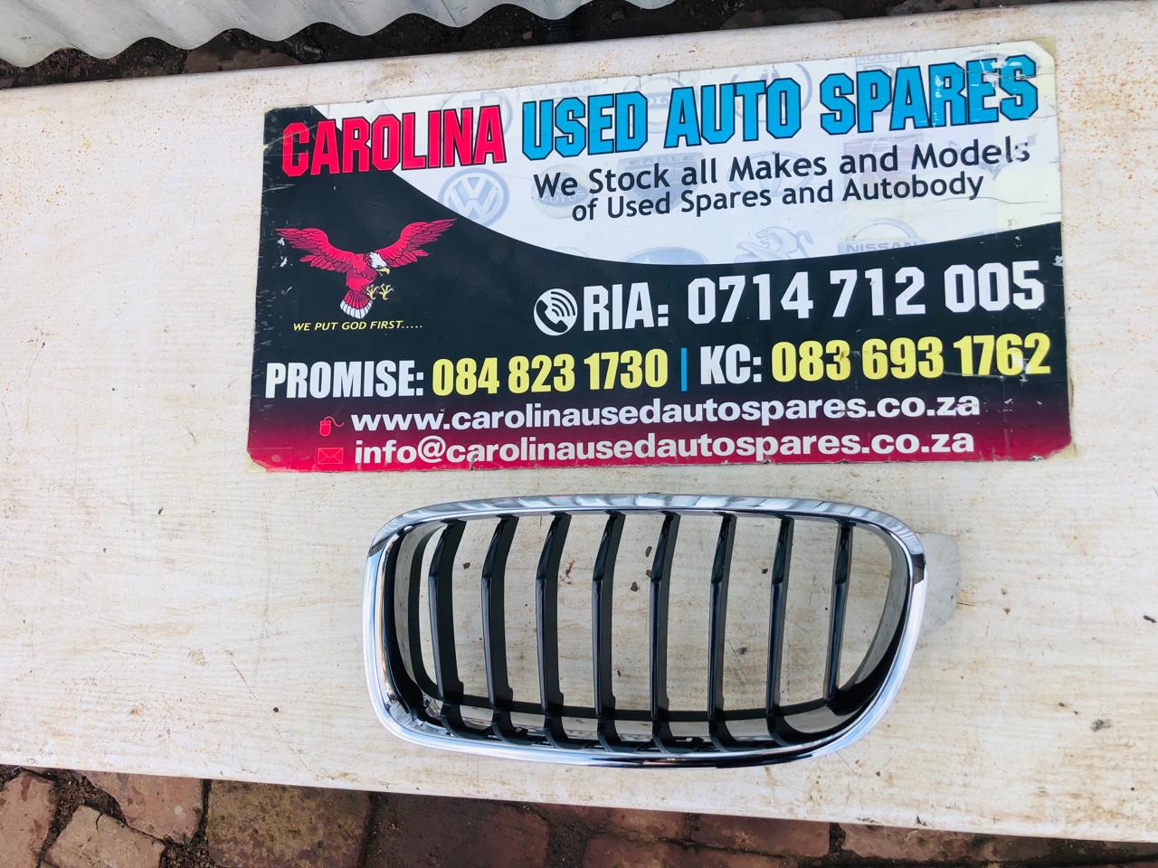 BMW F30 3 Series 320i left side kidney grill - Private Seller