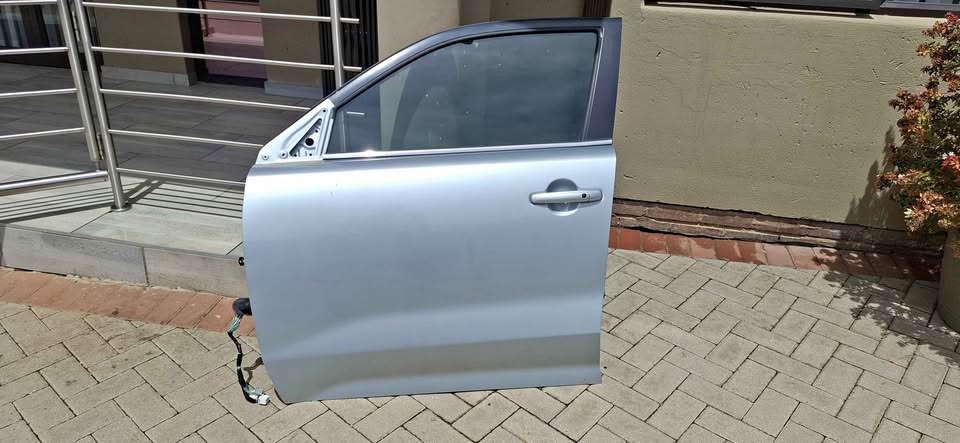 Toyota Urban cruiser left front door - Private Seller Toyota Urban cruiser left front door - Private Seller
