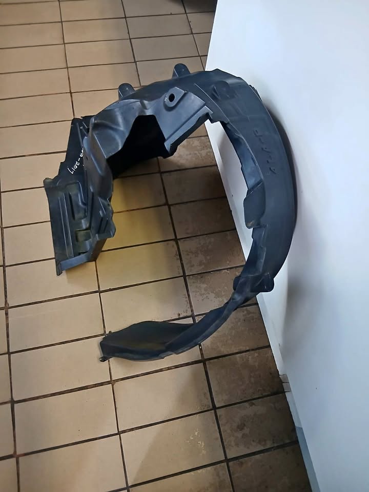 2010-2017 NISSAN MICRA FRONT FENDER LINER RIGHTSIDE FOR SALE - Private Seller 2010-2017 NISSAN MICRA FRONT FENDER LINER RIGHTSIDE FOR SALE - Private Seller