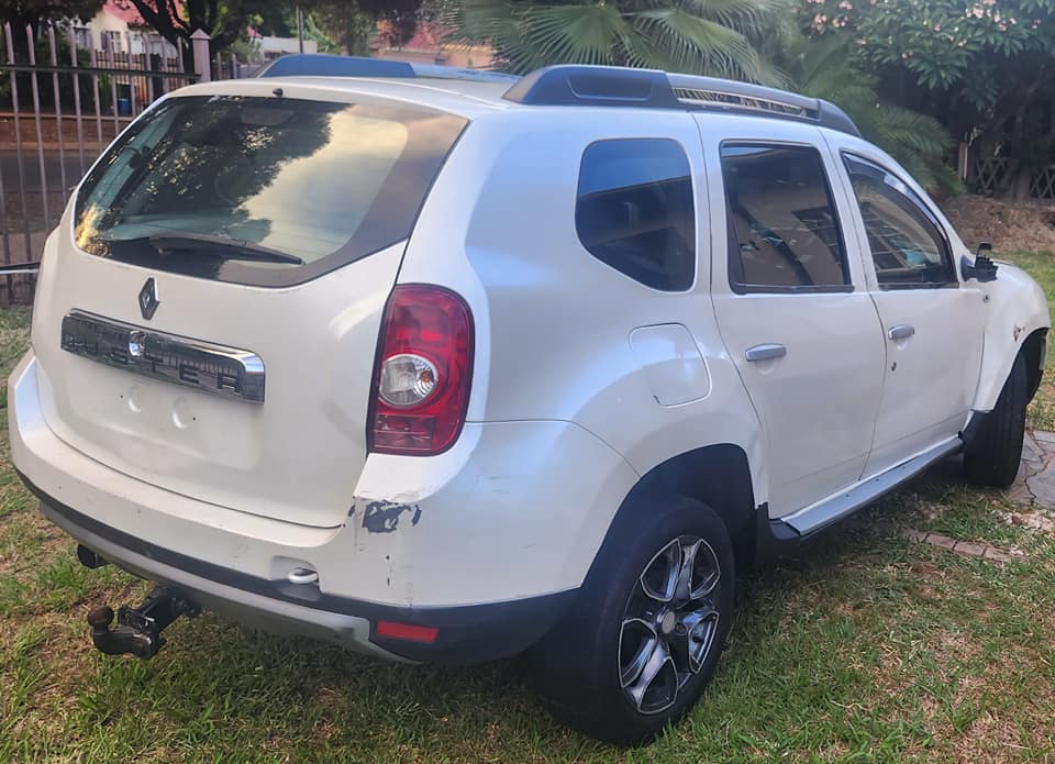 Renault Duster stripping for spares code 2 - Private Seller Renault Duster stripping for spares code 2 - Private Seller