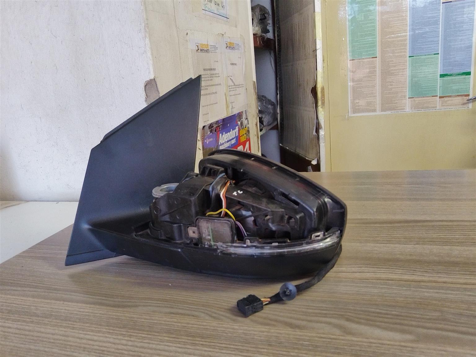 2017 VW POLO 6/7 MIRROR LEFTSIDE AVAILABLE FOR SALE - Private Seller
