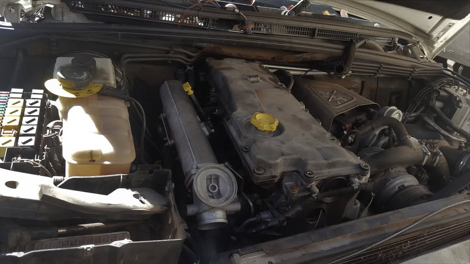 Land Rover Discovery 2 TD5 - Striping for spares | AUTO EZI