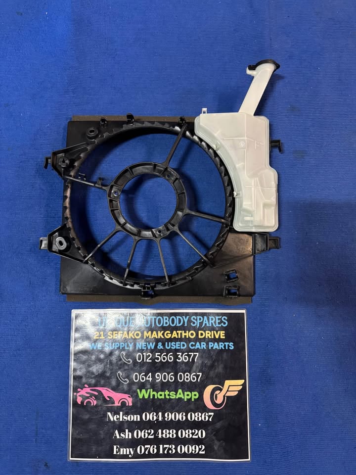 Kia Picanto Radiator Fan Cowling With Bottle - Private Seller