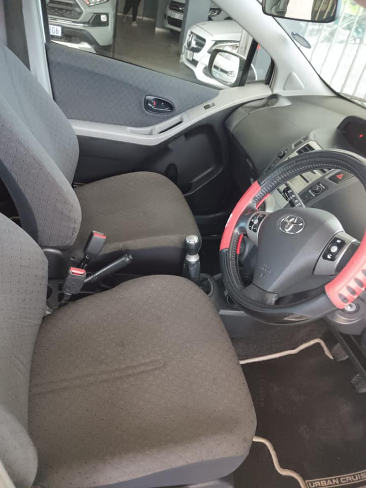 TOYOTA YARIS T3 HATCH