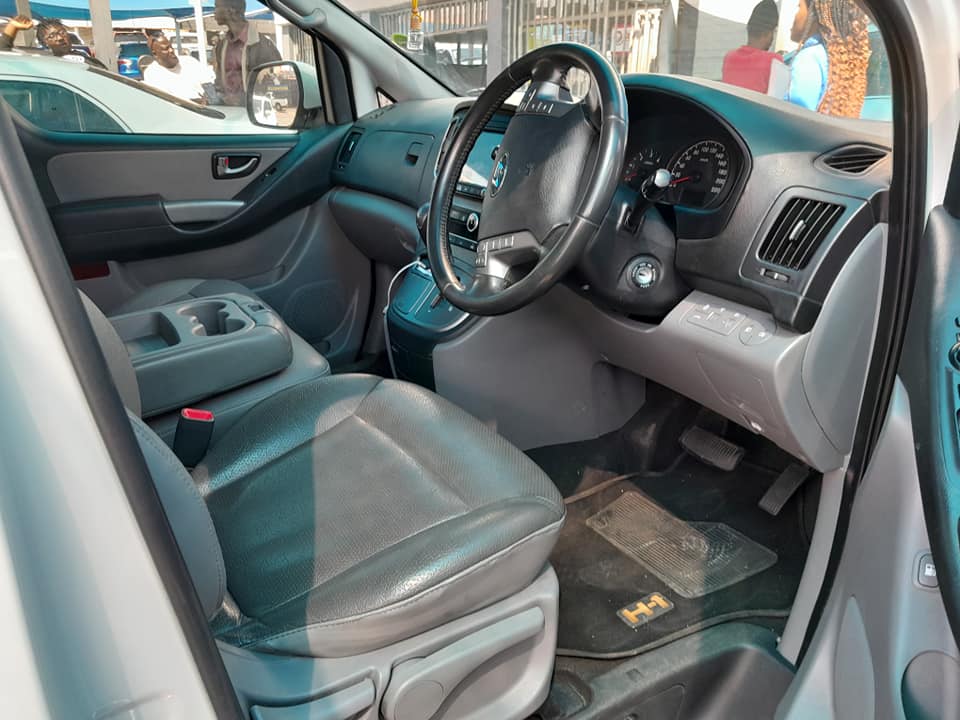 2019 HYUNDAI H1 2.5 AUTOMATIC