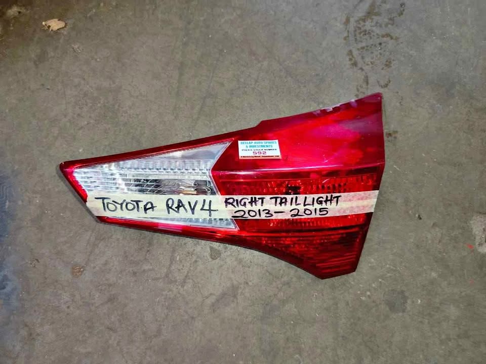Toyota Rav4 right tail light - Private Seller